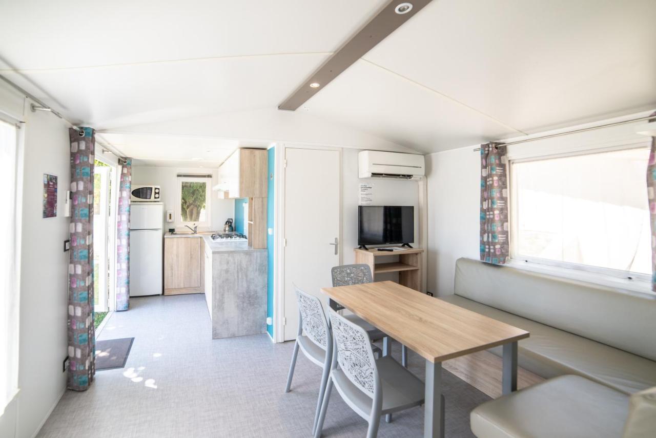 Camping Du Sevron Saint-Etienne-du-Bois  Ngoại thất bức ảnh