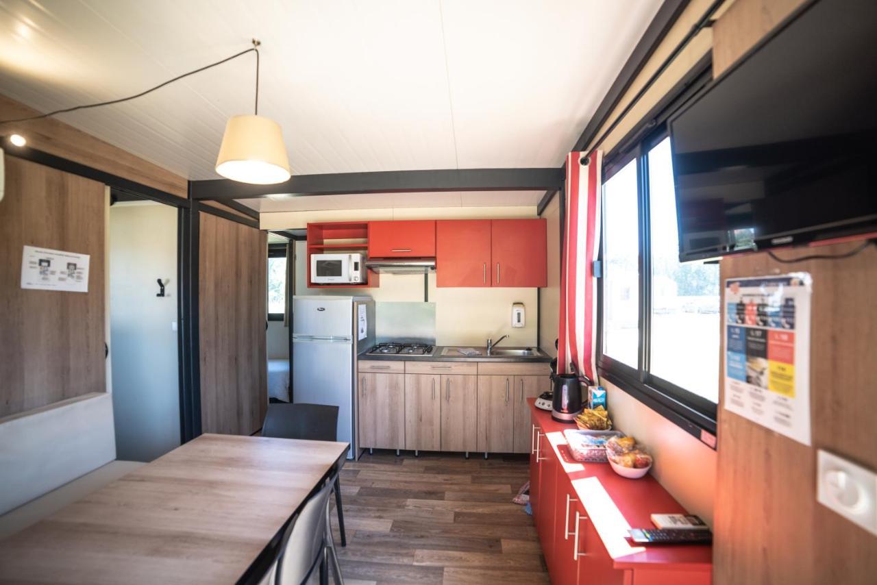 Camping Du Sevron Saint-Etienne-du-Bois  Ngoại thất bức ảnh