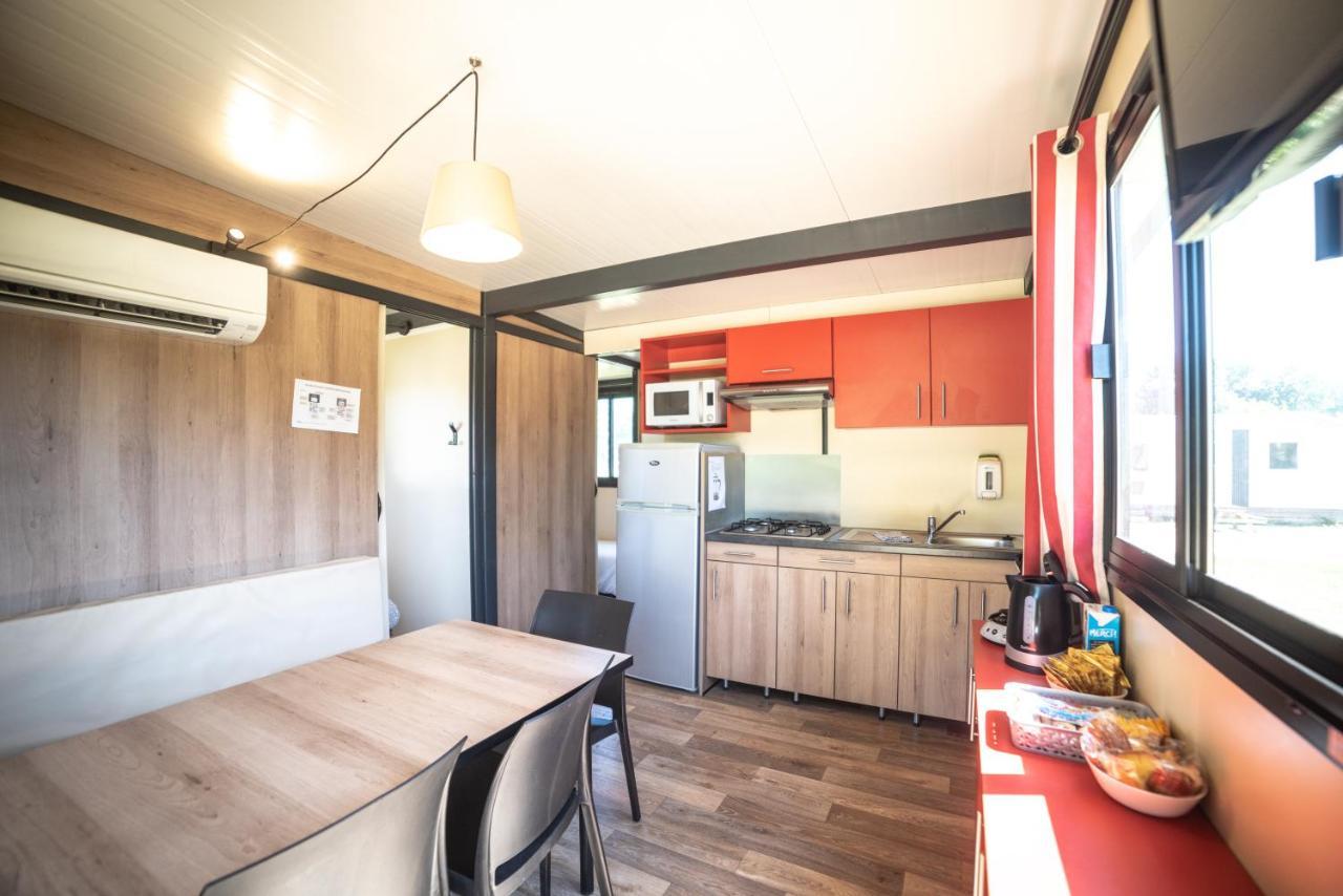 Camping Du Sevron Saint-Etienne-du-Bois  Ngoại thất bức ảnh