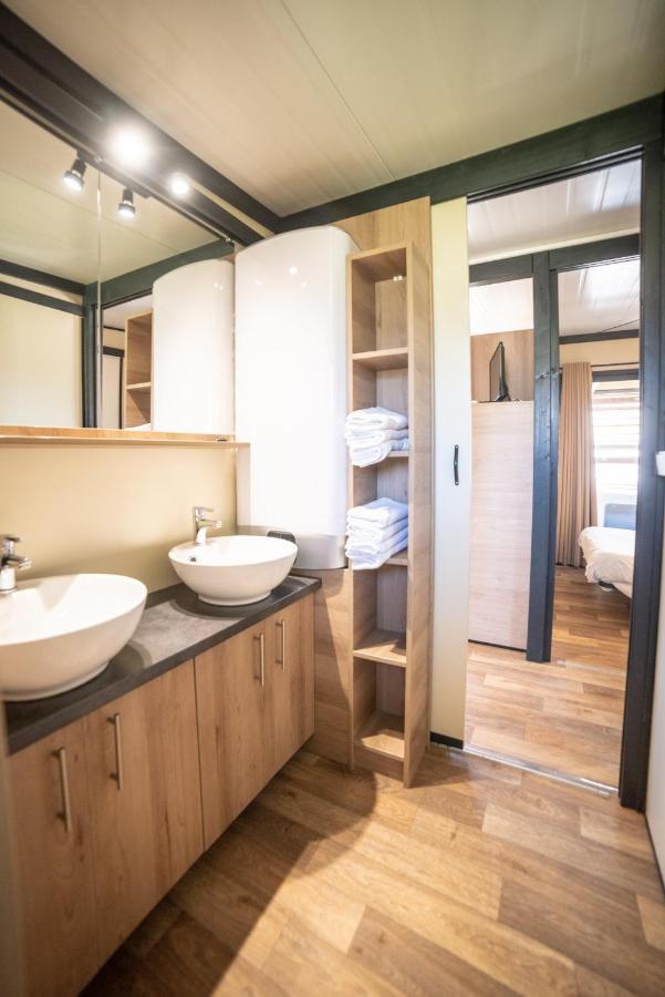 Camping Du Sevron Saint-Etienne-du-Bois  Ngoại thất bức ảnh