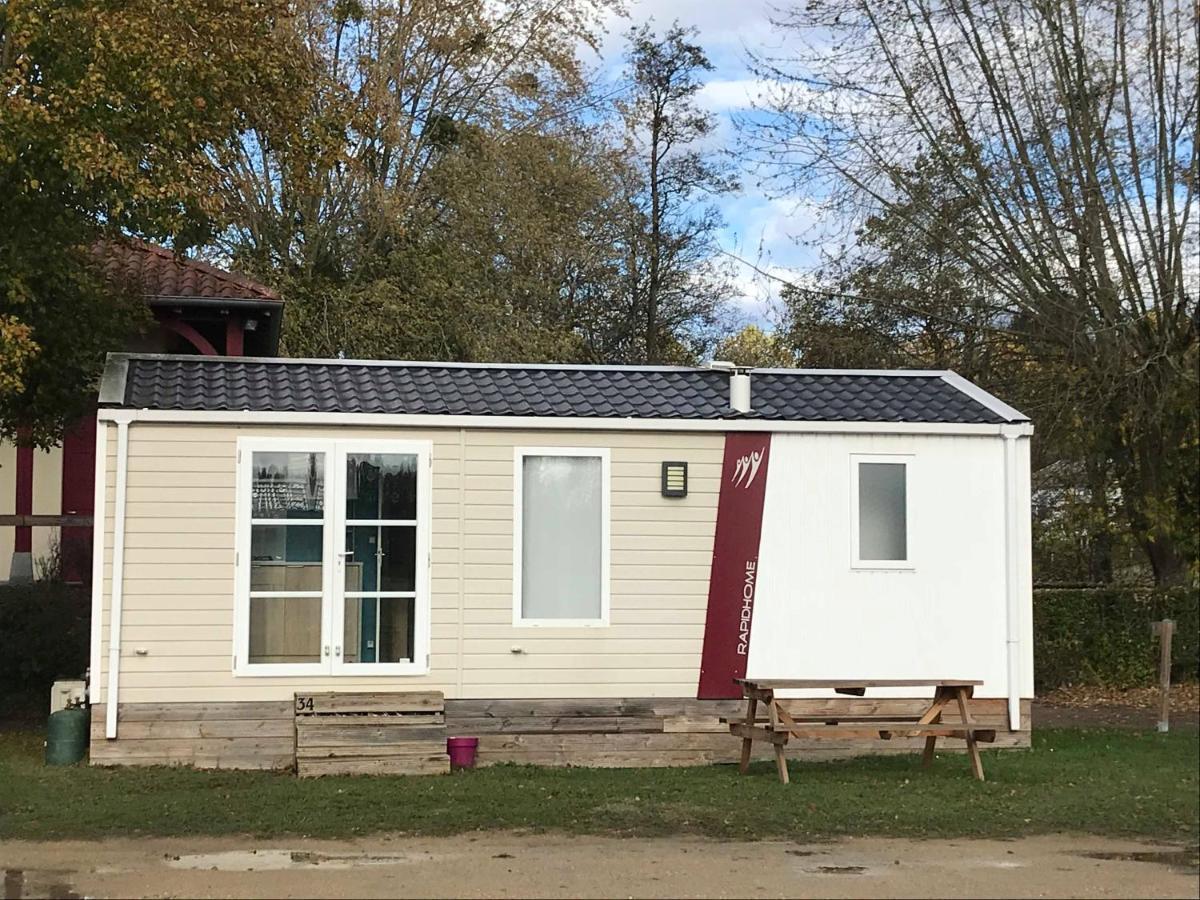 Camping Du Sevron Saint-Etienne-du-Bois  Ngoại thất bức ảnh